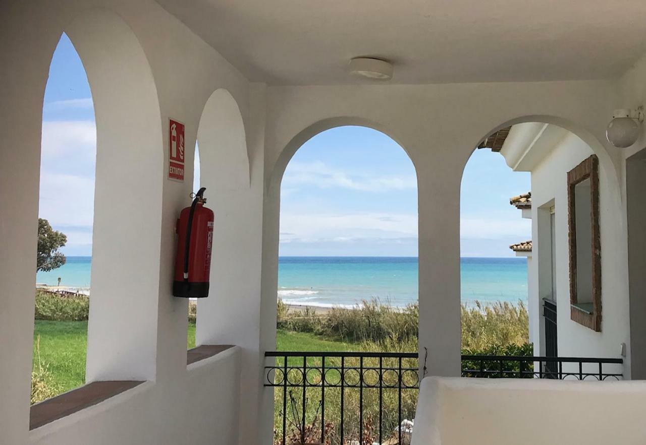 Marbella - Estepona beach frontline apartment Exterior foto
