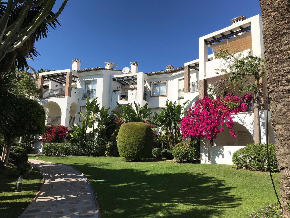 Marbella - Estepona beach frontline apartment Exterior foto